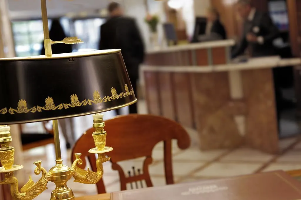 Hotel Capitol Milano 4*,  Italien