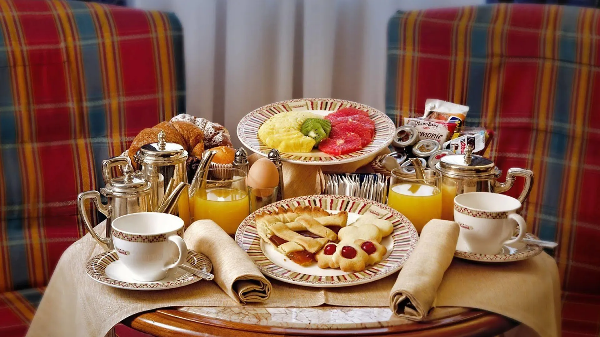 Hotel Capitol Milano 4*, Mediolan